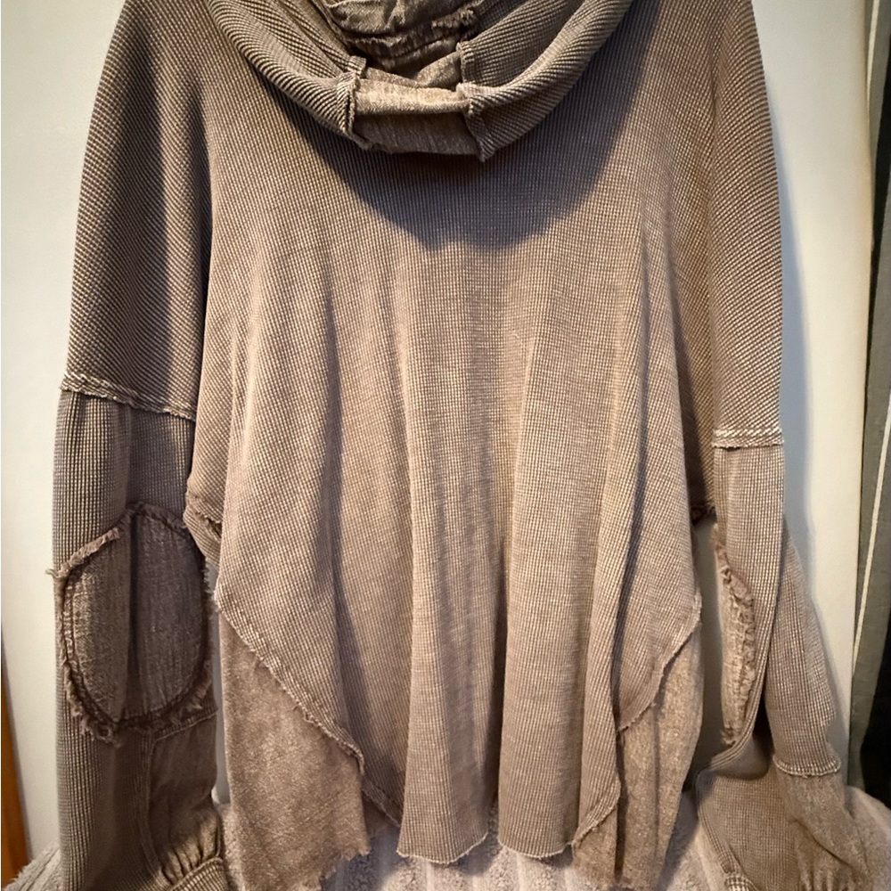 Easel Shirt Jacket Top - Picture 5 of 8
